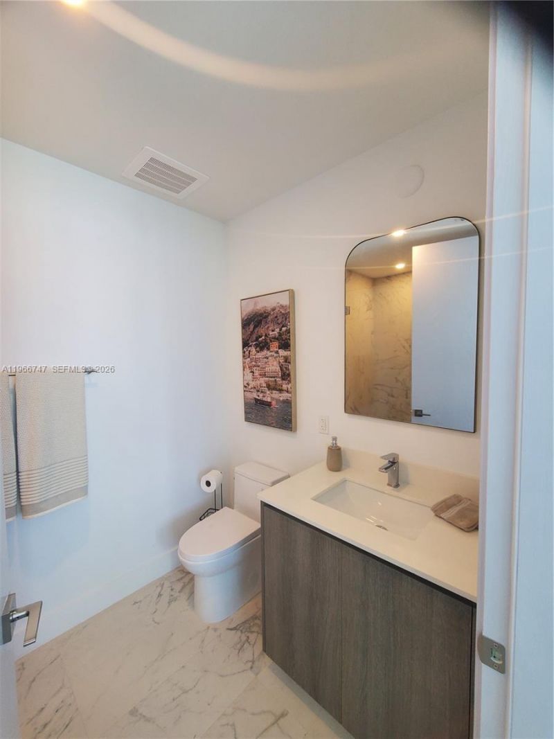17550 Collins , Unit 1402, Sunny Isles Beach, FL 33160 Photo