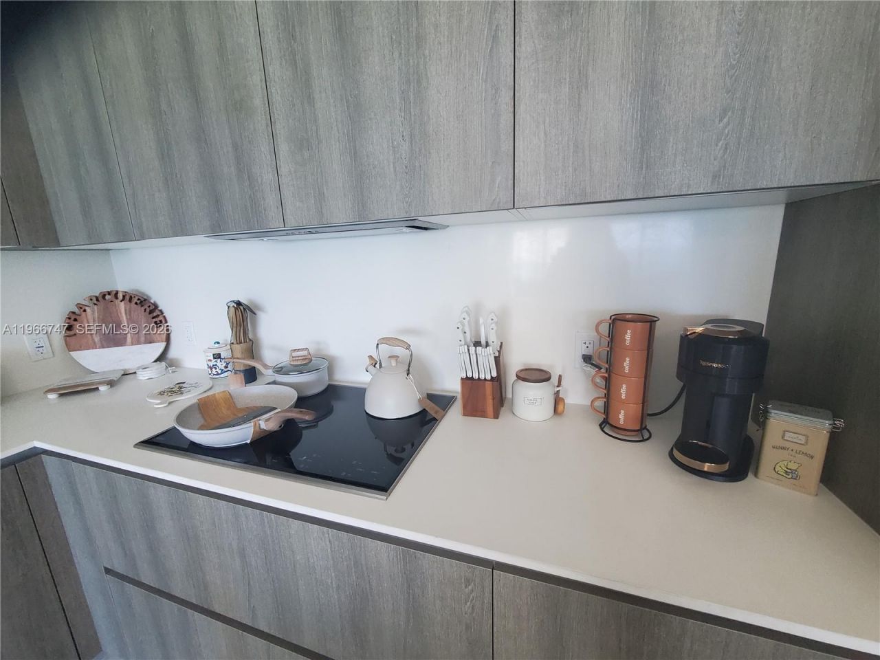 17550 Collins , Unit 1402, Sunny Isles Beach, FL 33160 Photo