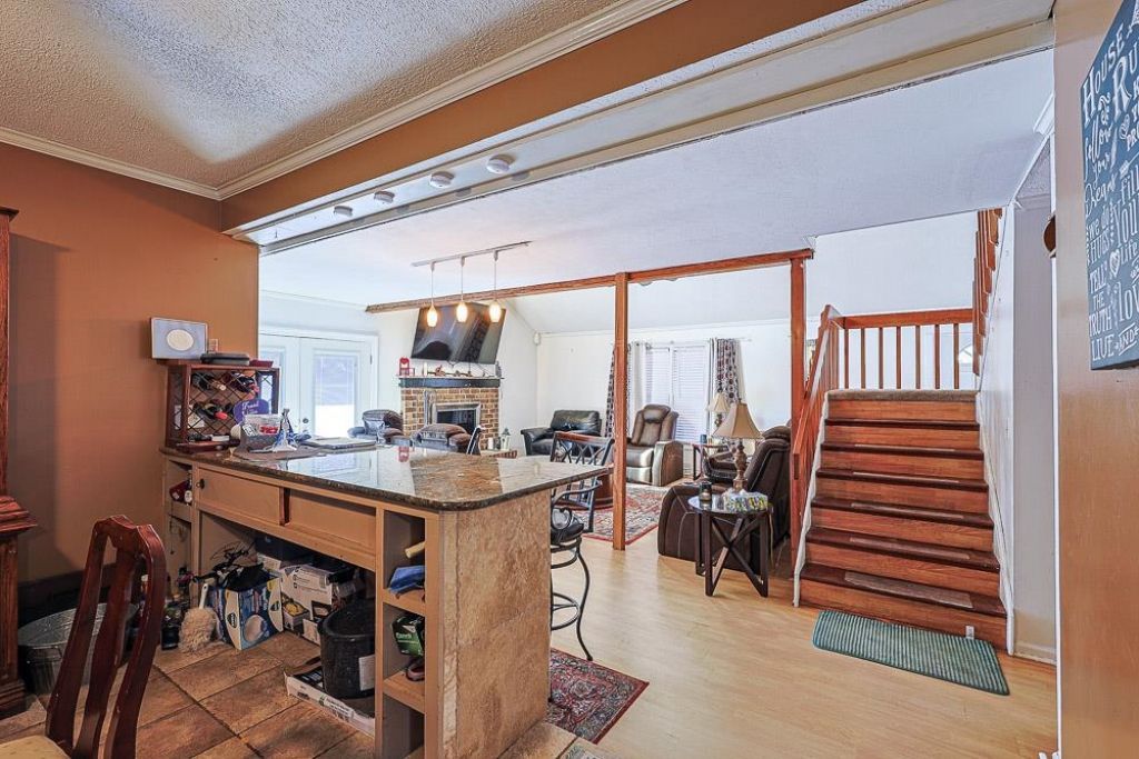 3750 Limerick Rd.  Photo 8