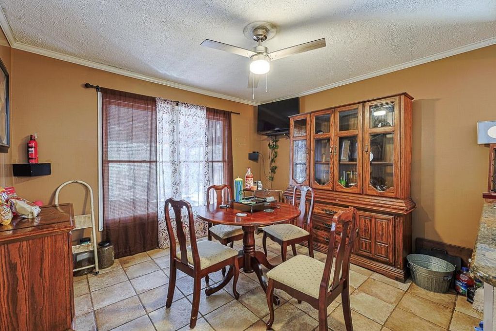 3750 Limerick Rd.  Photo 9