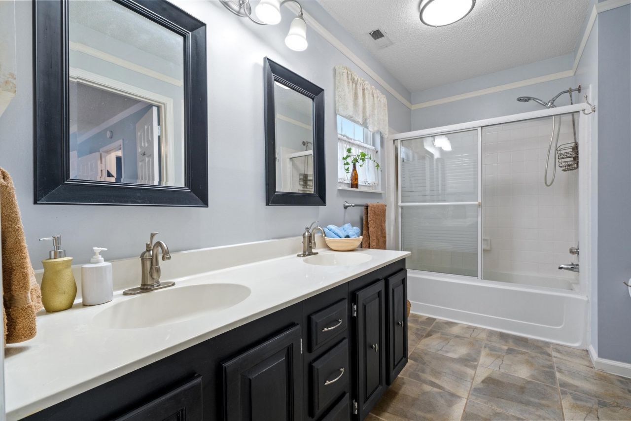 1104 Fox Sparrow Dr. Photo 23