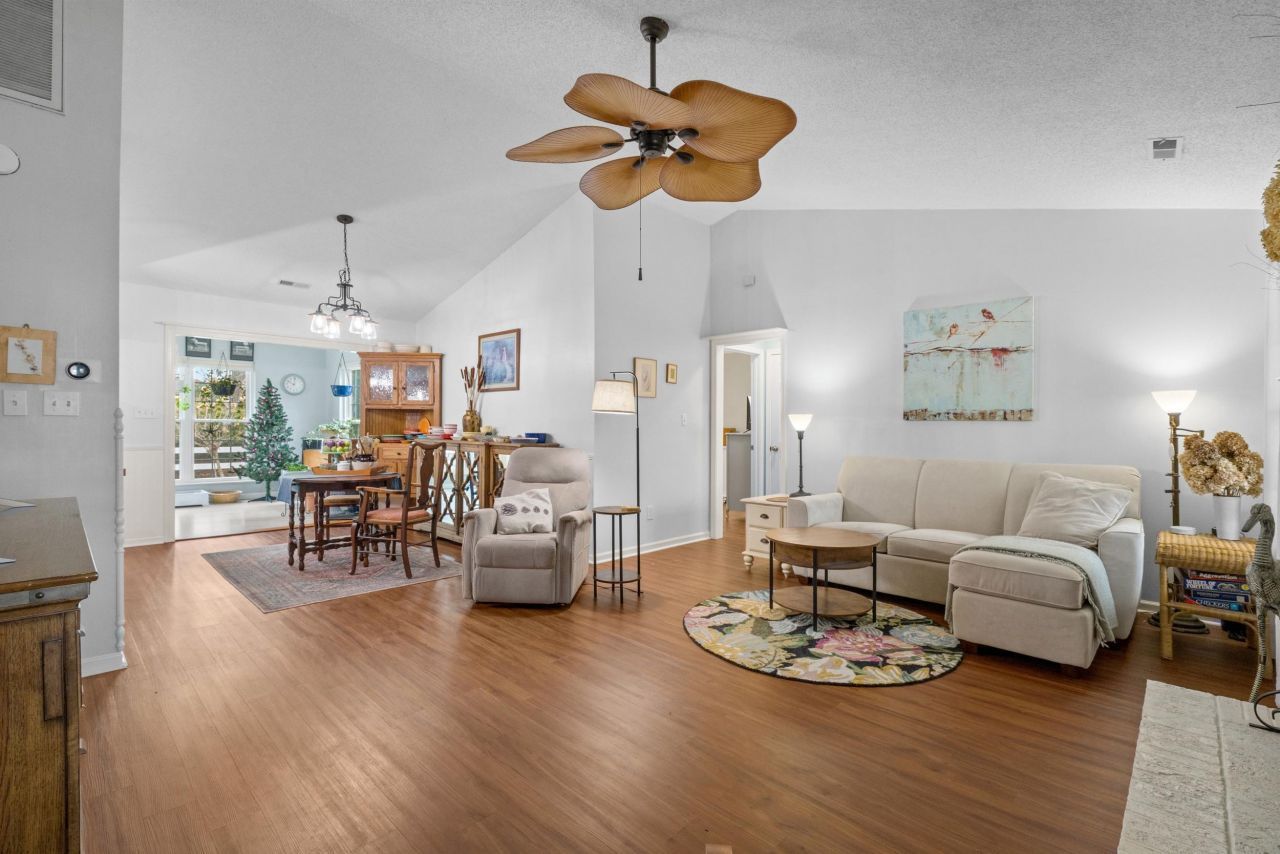 1104 Fox Sparrow Dr. Photo 7