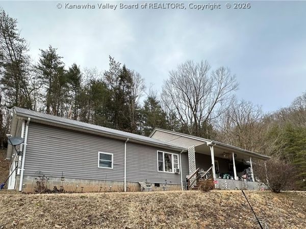 2129 Scraggs Drive, Charleston, WV 25387
