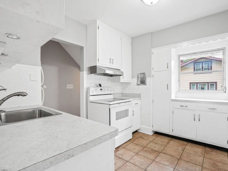 126 Erie Road, Columbus, OH 43214 Photo 23