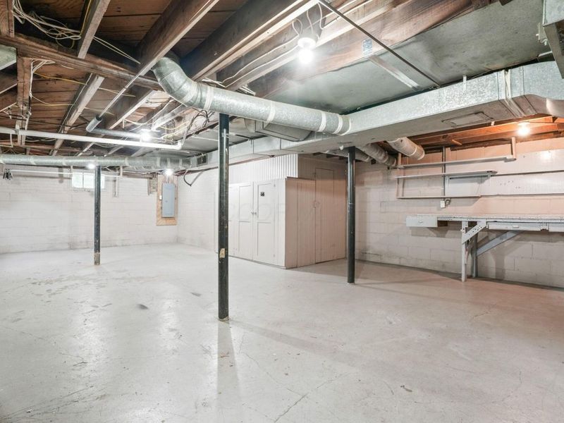 126 Erie Road, Columbus, OH 43214 Photo 35