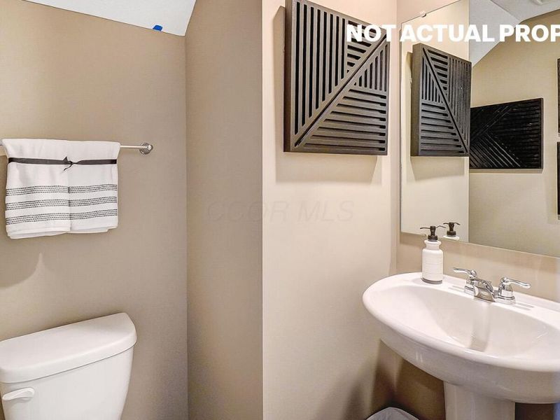 6310 Marinelli Drive North, Columbus, OH 43228 Photo 14