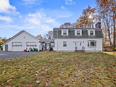 277 West Street, Barre, MA 01005