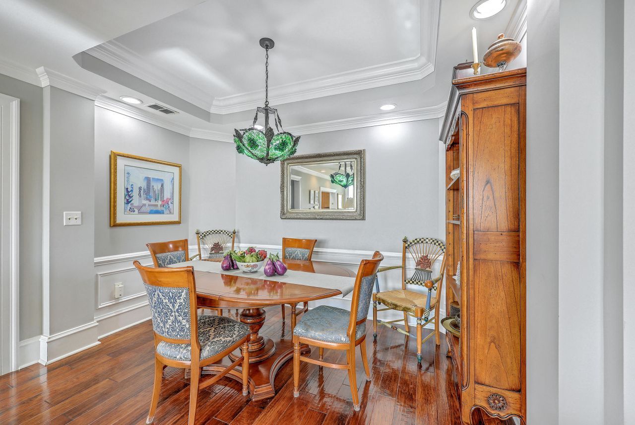 5016 Old Bridgeview Drive Photo 11