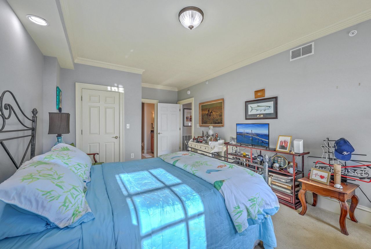 5016 Old Bridgeview Drive Photo 14