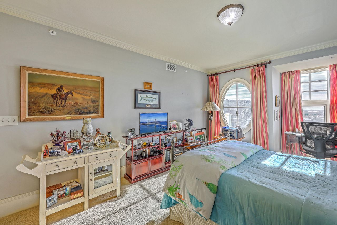 5016 Old Bridgeview Drive Photo 16