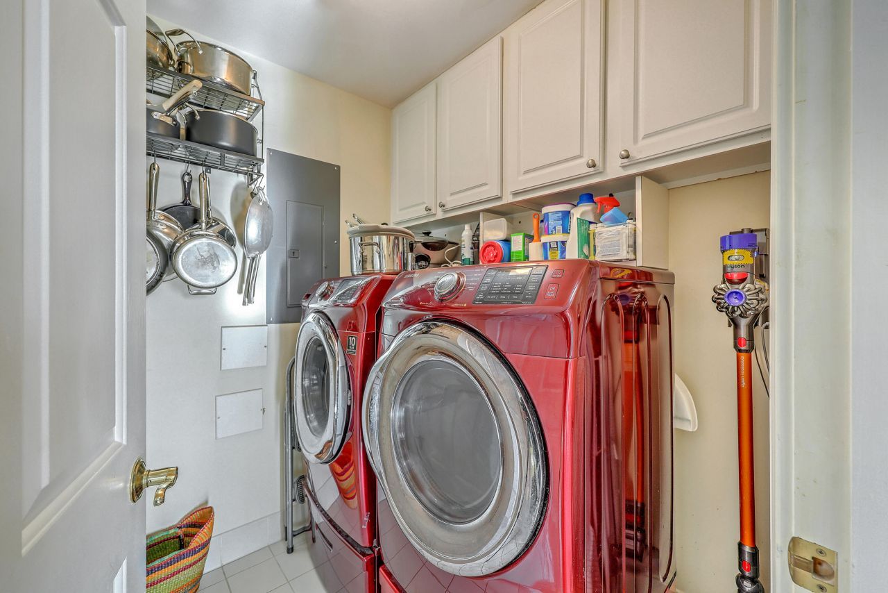 5016 Old Bridgeview Drive Photo 20