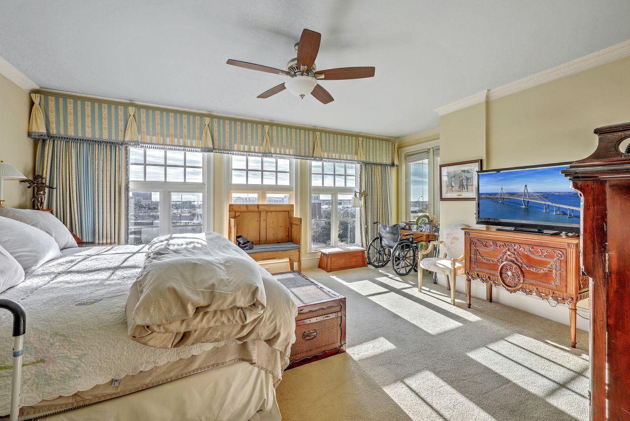 5016 Old Bridgeview Drive Photo 22