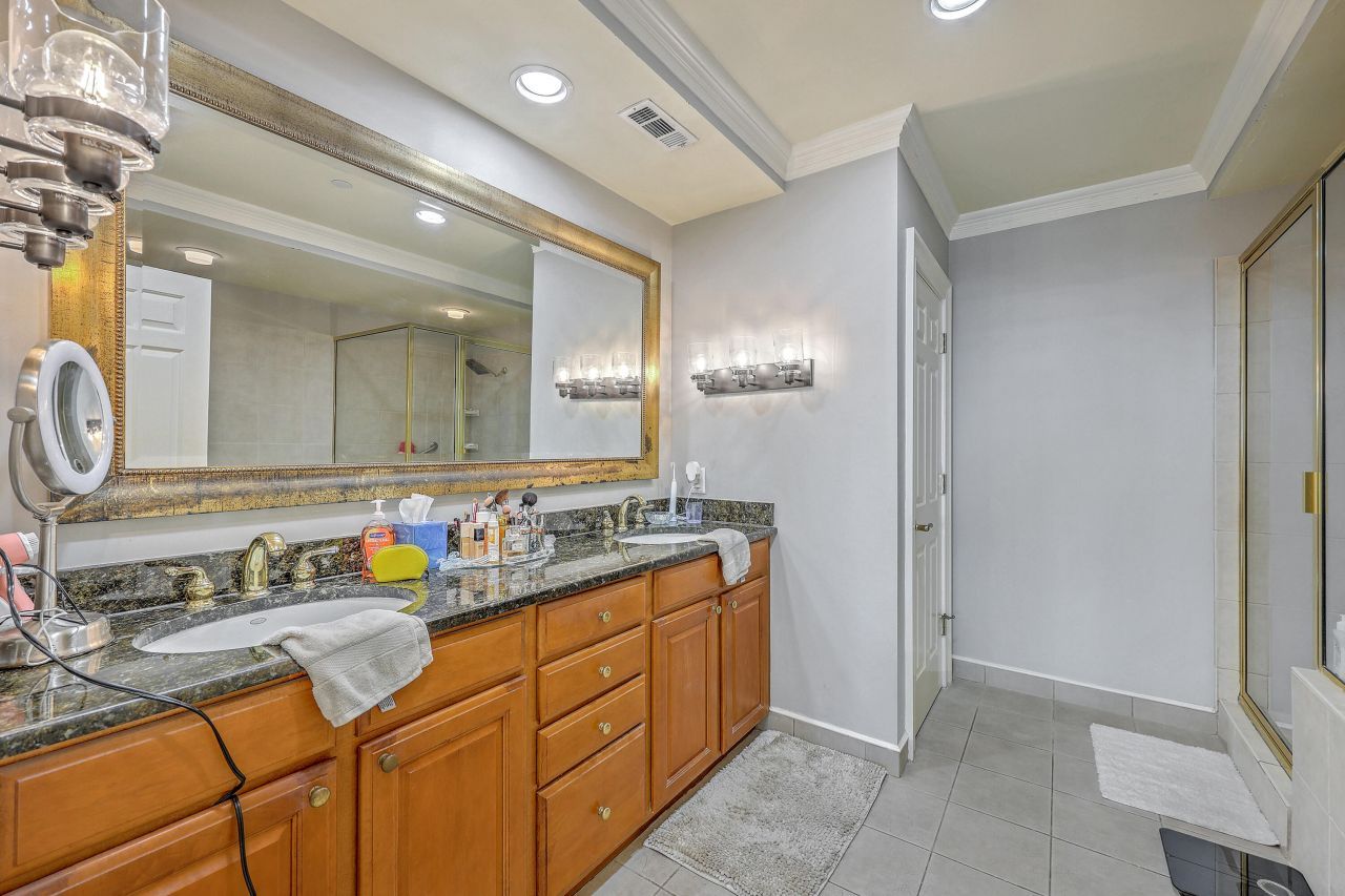 5016 Old Bridgeview Drive Photo 23