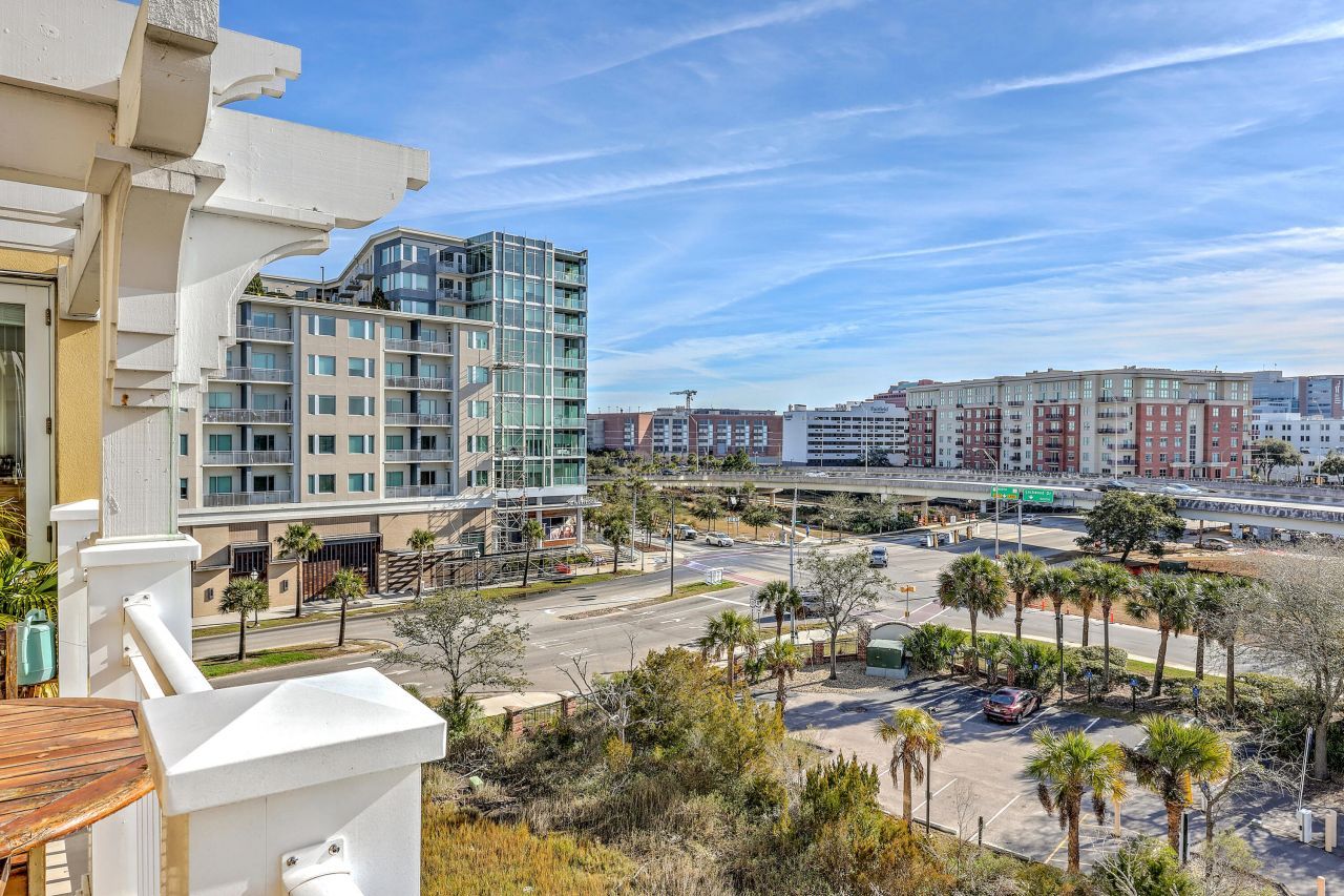 5016 Old Bridgeview Drive Photo 34