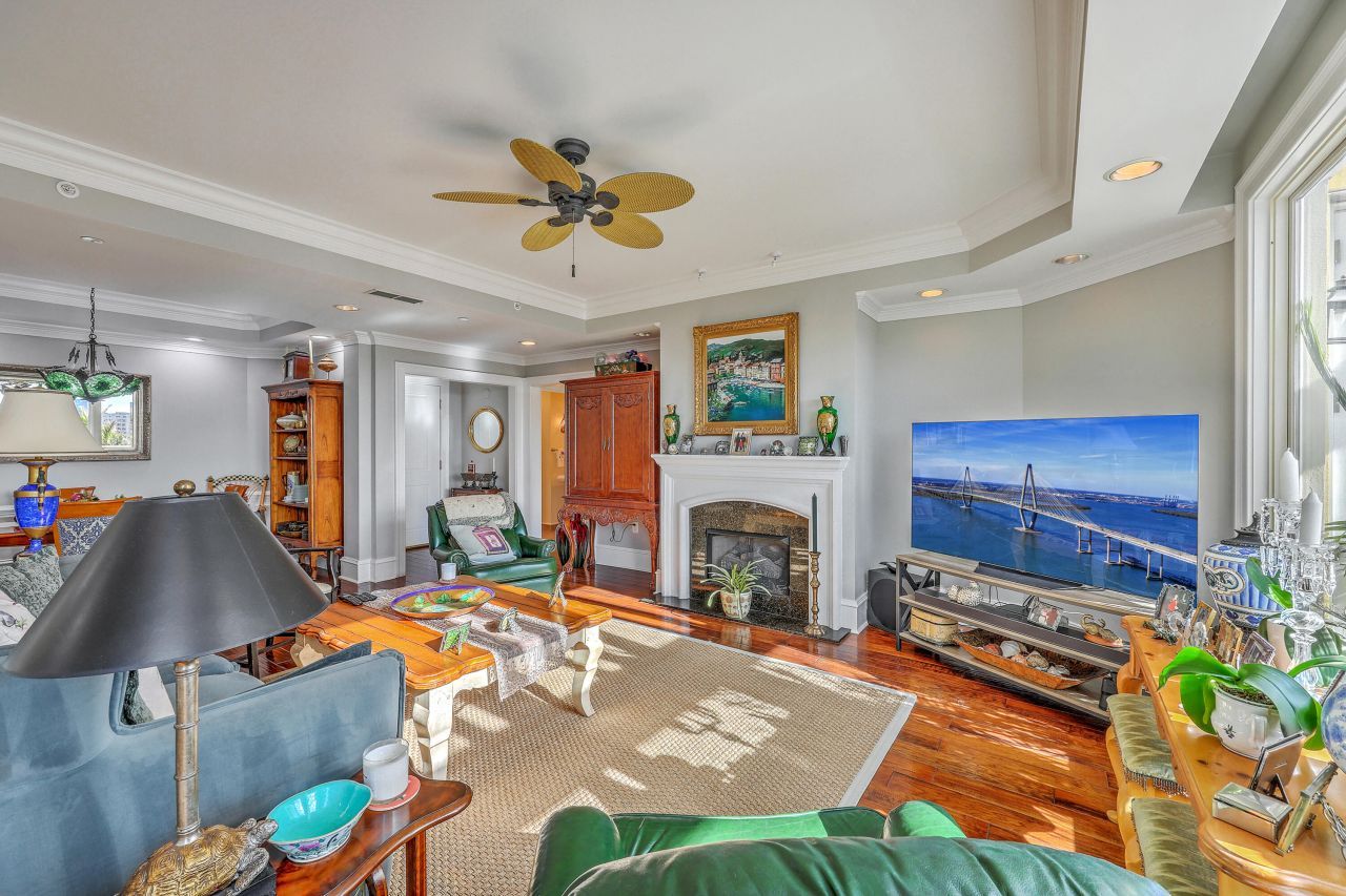 5016 Old Bridgeview Drive Photo 8