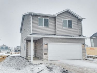 2516 38th Avenue S, Moorhead, MN 56560