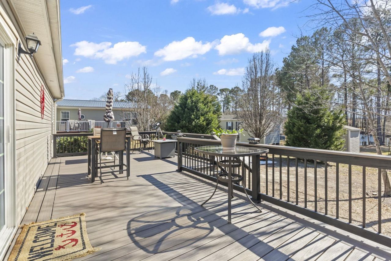 4555 Manitook Dr. Photo 16