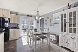 4555 Manitook Dr. photo 4