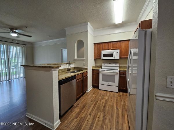 8550 TOUCHTON Road, Unit 218, Jacksonville, FL 32216