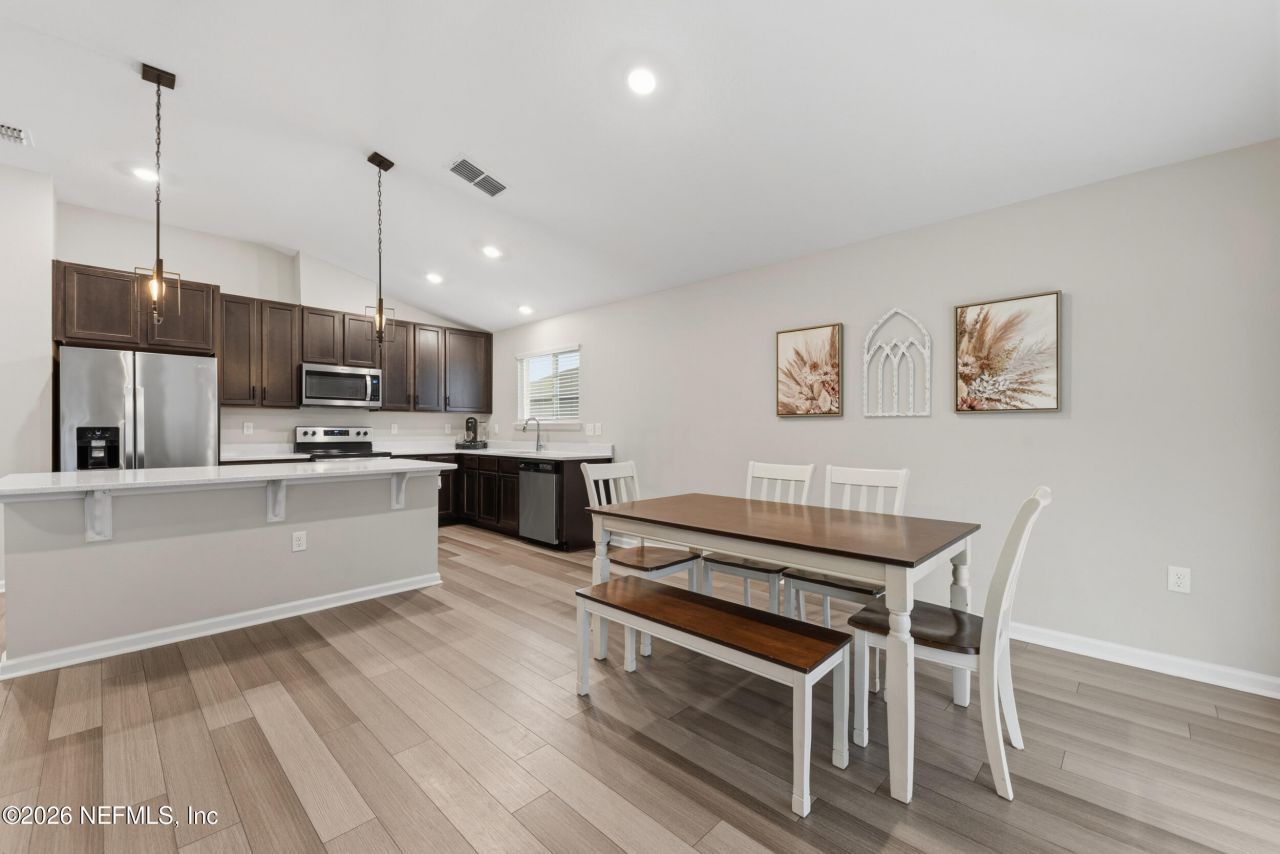 589 Wild Rose Lane, Jacksonville, FL 32218 Photo