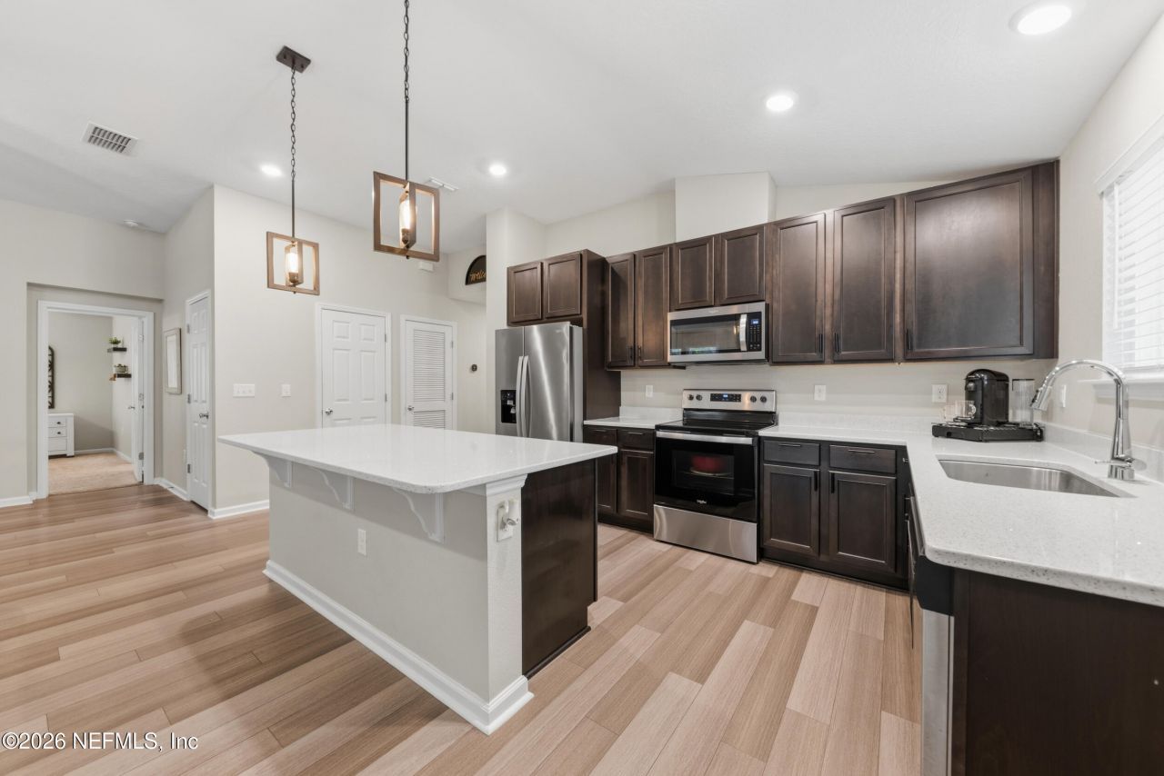 589 Wild Rose Lane, Jacksonville, FL 32218 Photo