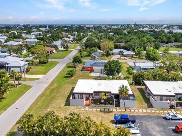 232 W HENRY STREET, PUNTA GORDA, FL 33950