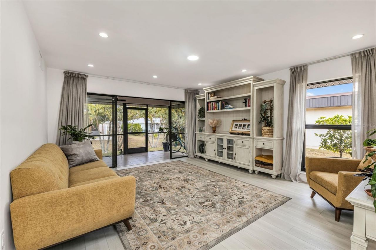 232 W Henry Street, Punta Gorda, FL 33950 Photo