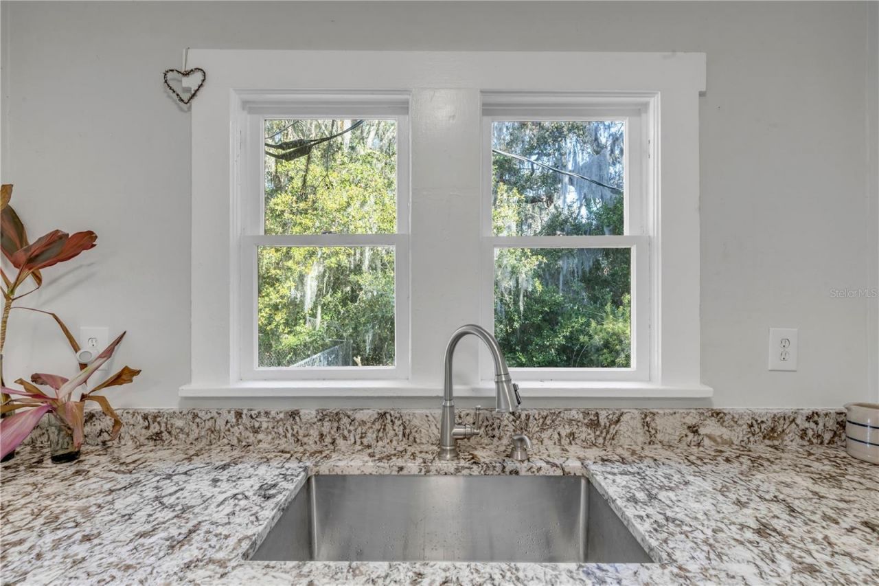 3054 N Dixie Freeway, New Smyrna Beach, FL 32168 Photo