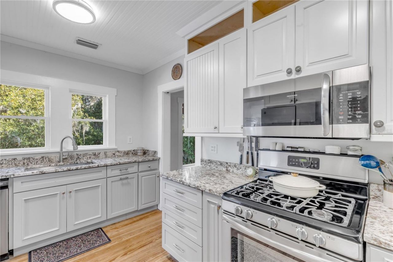 3054 N Dixie Freeway, New Smyrna Beach, FL 32168 Photo