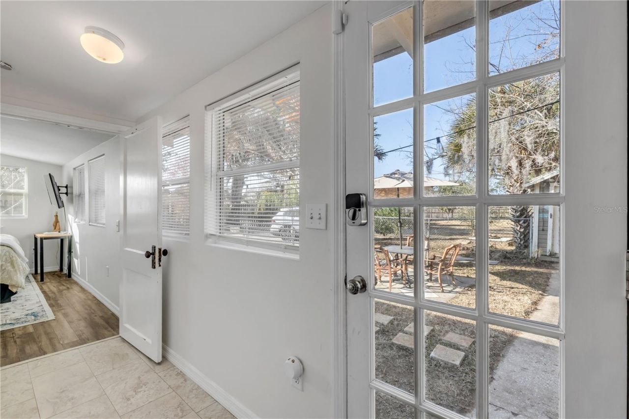 3054 N Dixie Freeway, New Smyrna Beach, FL 32168 Photo