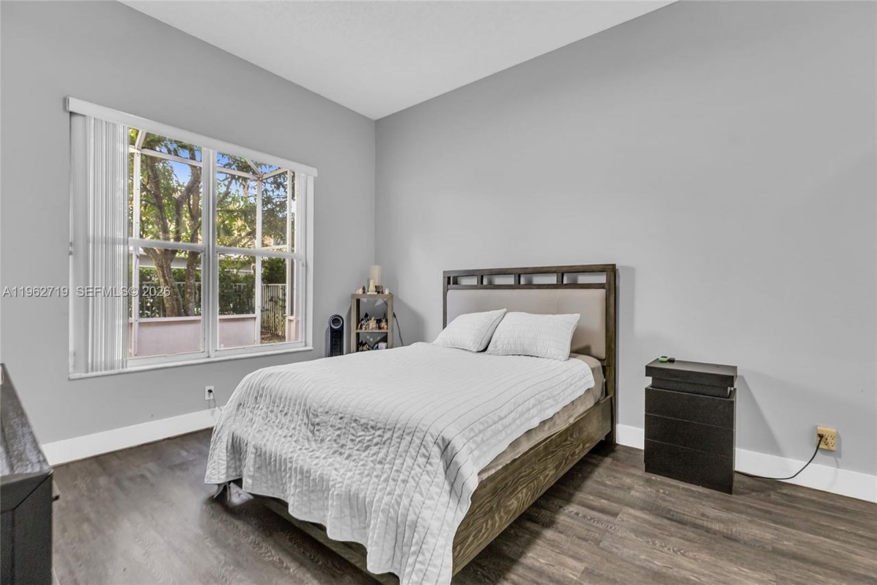 14325 NW 14th Ct , Pembroke Pines, FL 33028 Photo