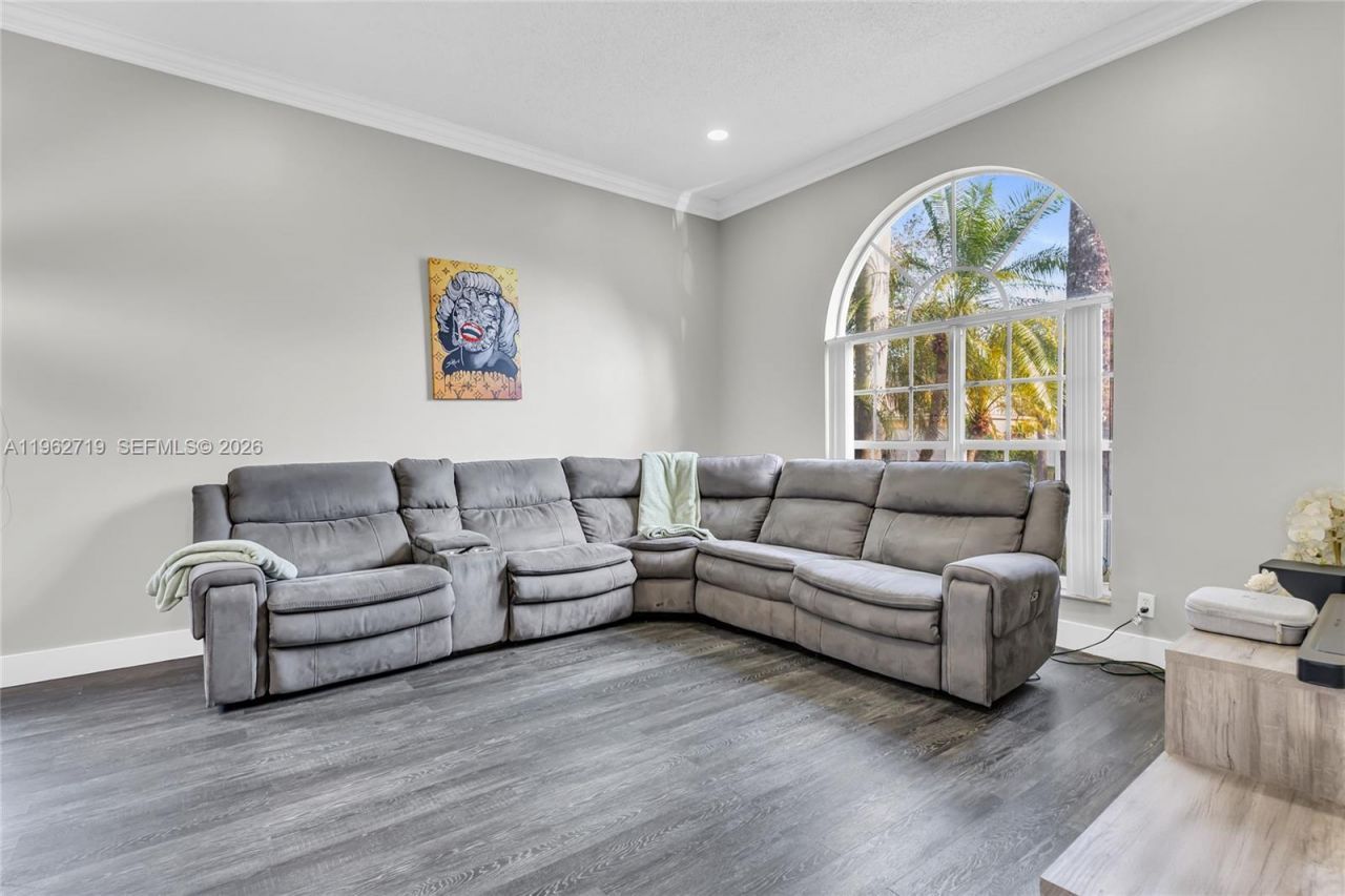 14325 NW 14th Ct , Pembroke Pines, FL 33028 Photo