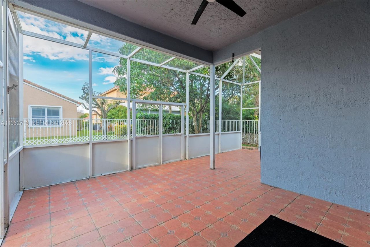 14325 NW 14th Ct , Pembroke Pines, FL 33028 Photo