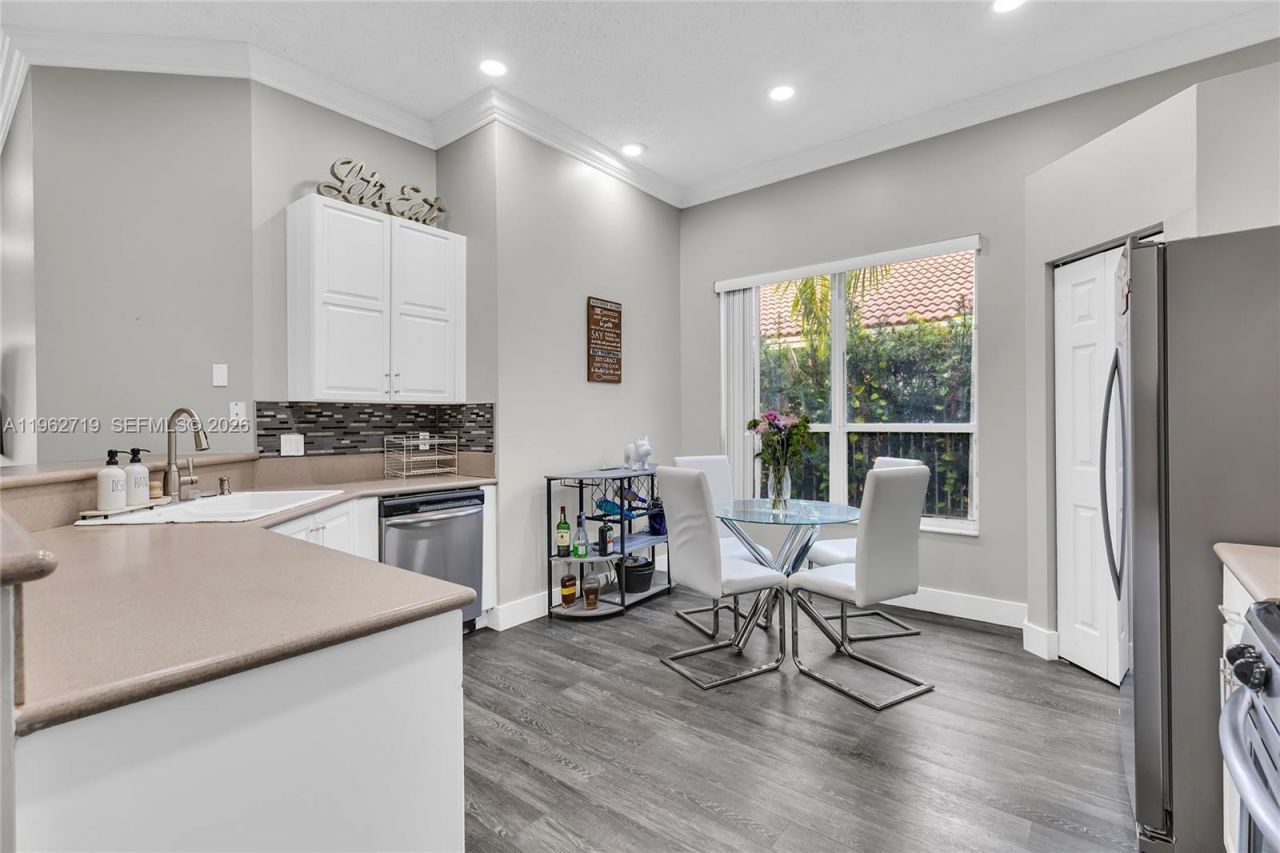 14325 NW 14th Ct , Pembroke Pines, FL 33028 Photo