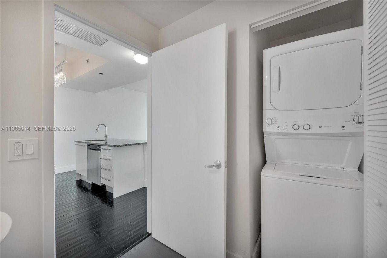 888 Biscayne Blvd, Unit 3111, Miami, FL 33132 Photo