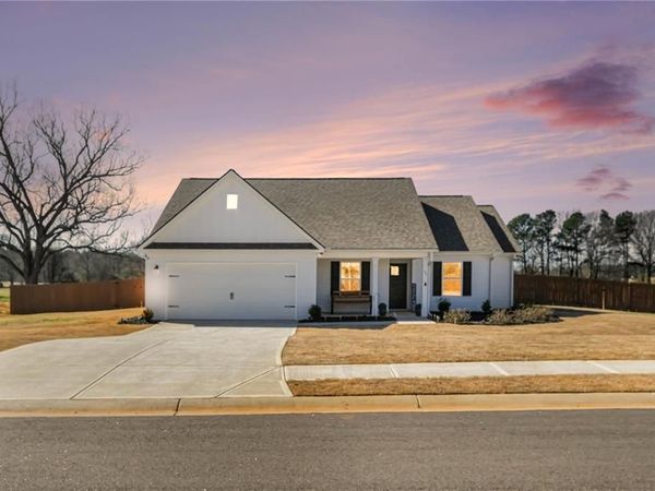 57 Creek Haven Drive, Winterville, GA 30683