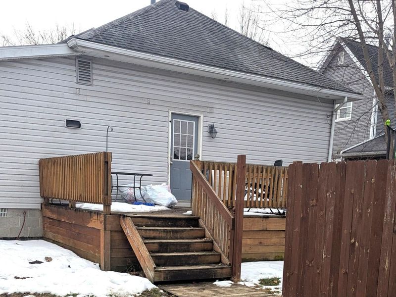 404 W Pearl Street, Wapakoneta, OH 45895 Photo 5