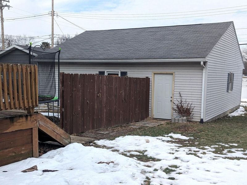 404 W Pearl Street, Wapakoneta, OH 45895 Photo 6