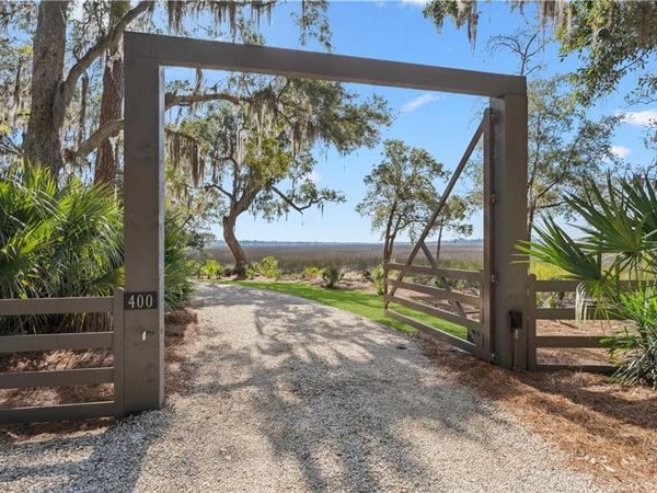400 Stevens Road, St. Simons Island, GA 31522