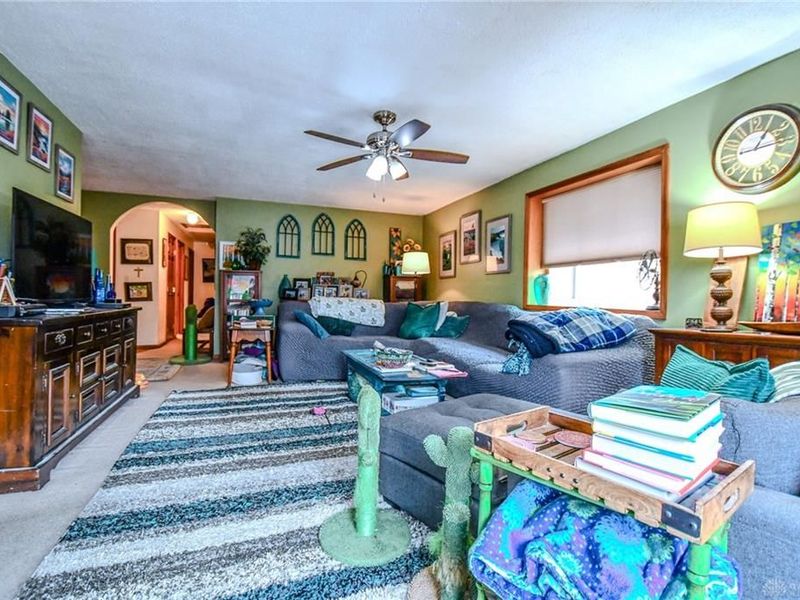 2085 Regent Park Drive, Bellbrook, OH 45305 Photo 7