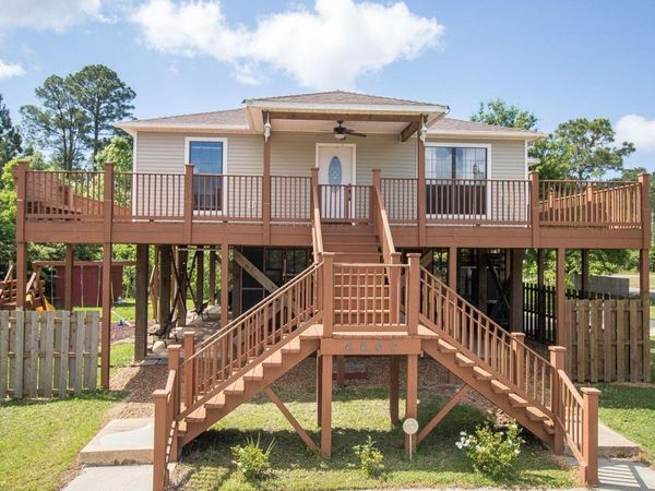 6600 Martinique Drive, Biloxi, MS 39532