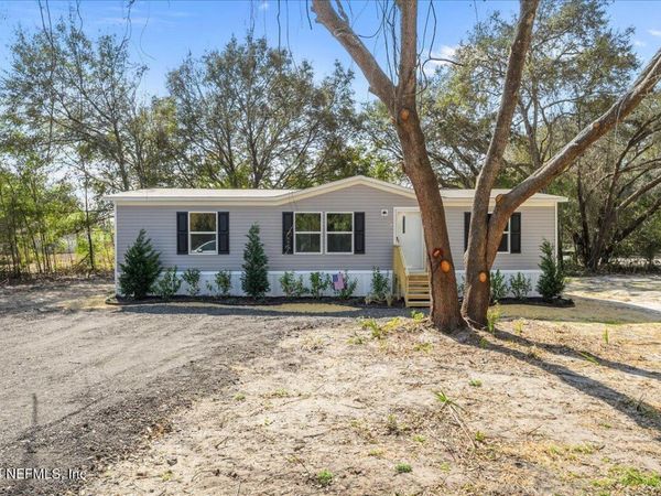 207 ASH Street, Interlachen, FL 32148