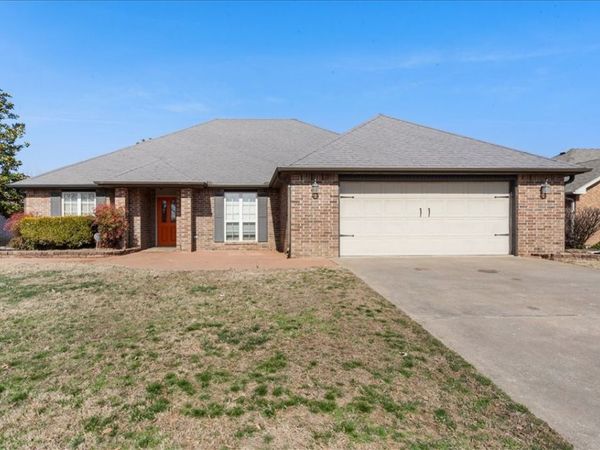 3603 W Hemlock Street, Rogers, AR 72756