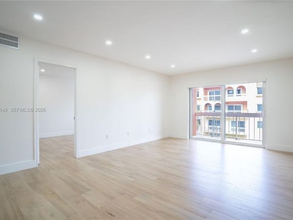 7720 Camino Real, Unit E-307, Miami, FL 33143