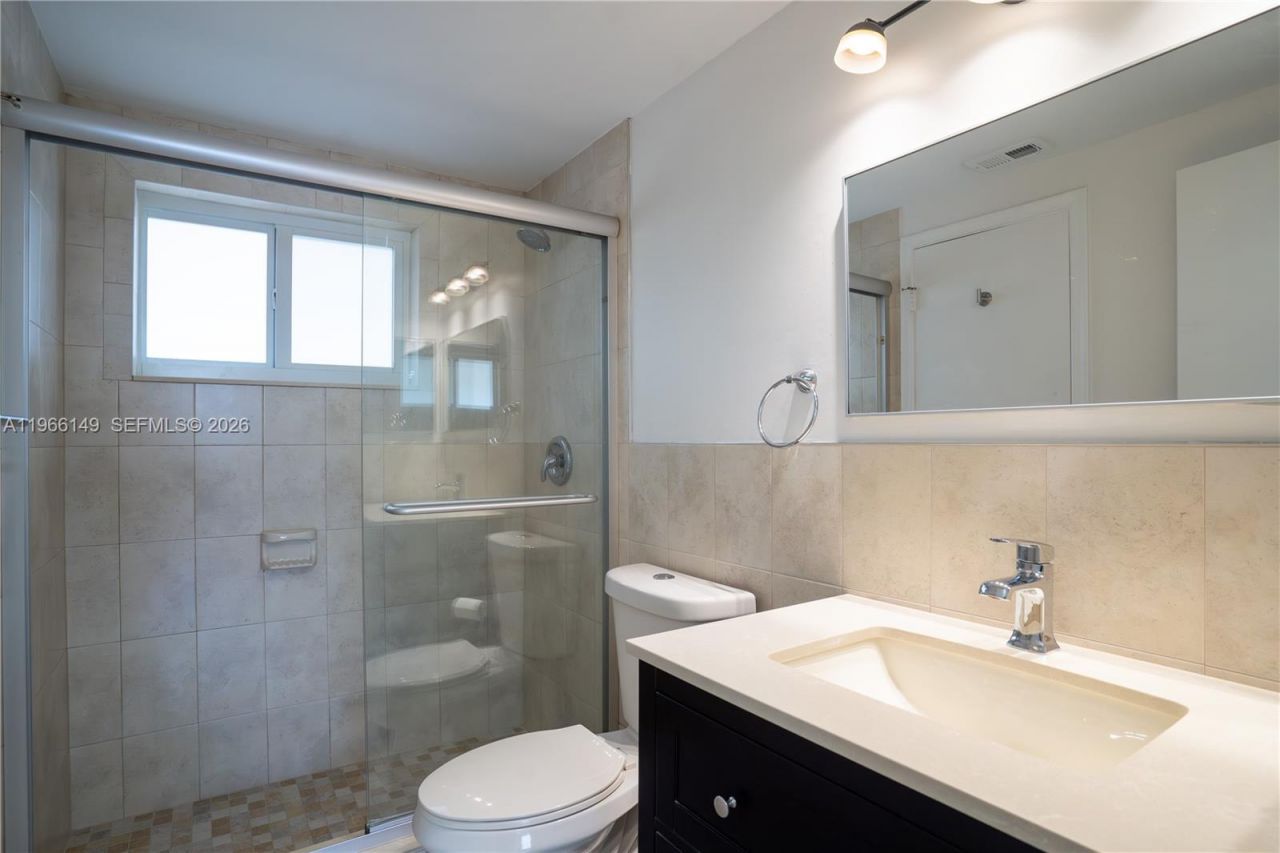 7720 Camino Real, Unit E-307, Miami, FL 33143 Photo