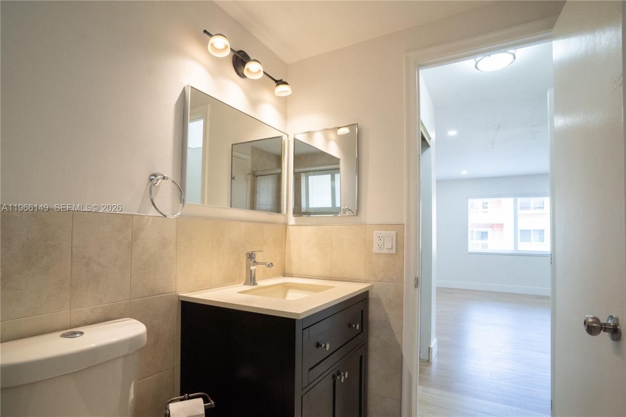 7720 Camino Real, Unit E-307, Miami, FL 33143 Photo