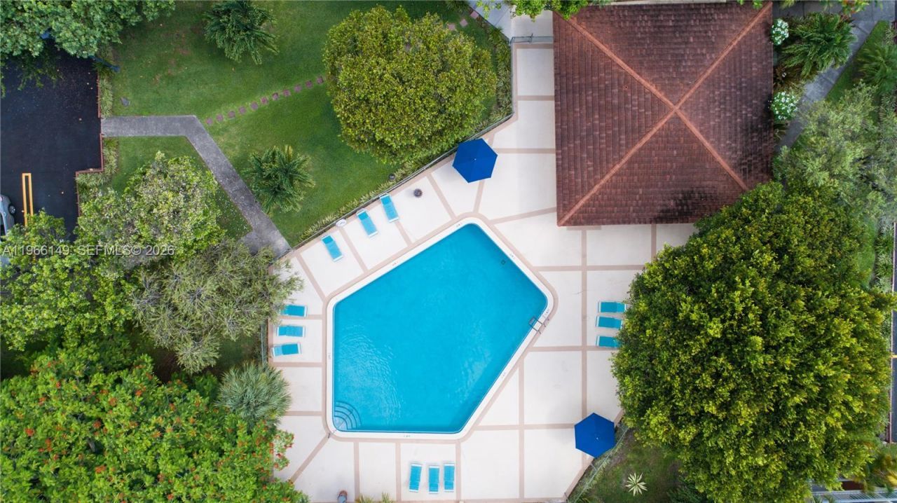 7720 Camino Real, Unit E-307, Miami, FL 33143 Photo