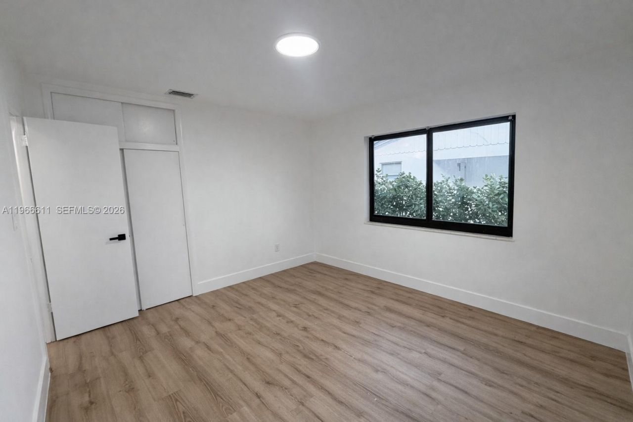 6849 SW 12th St, Pembroke Pines, FL 33023 Photo