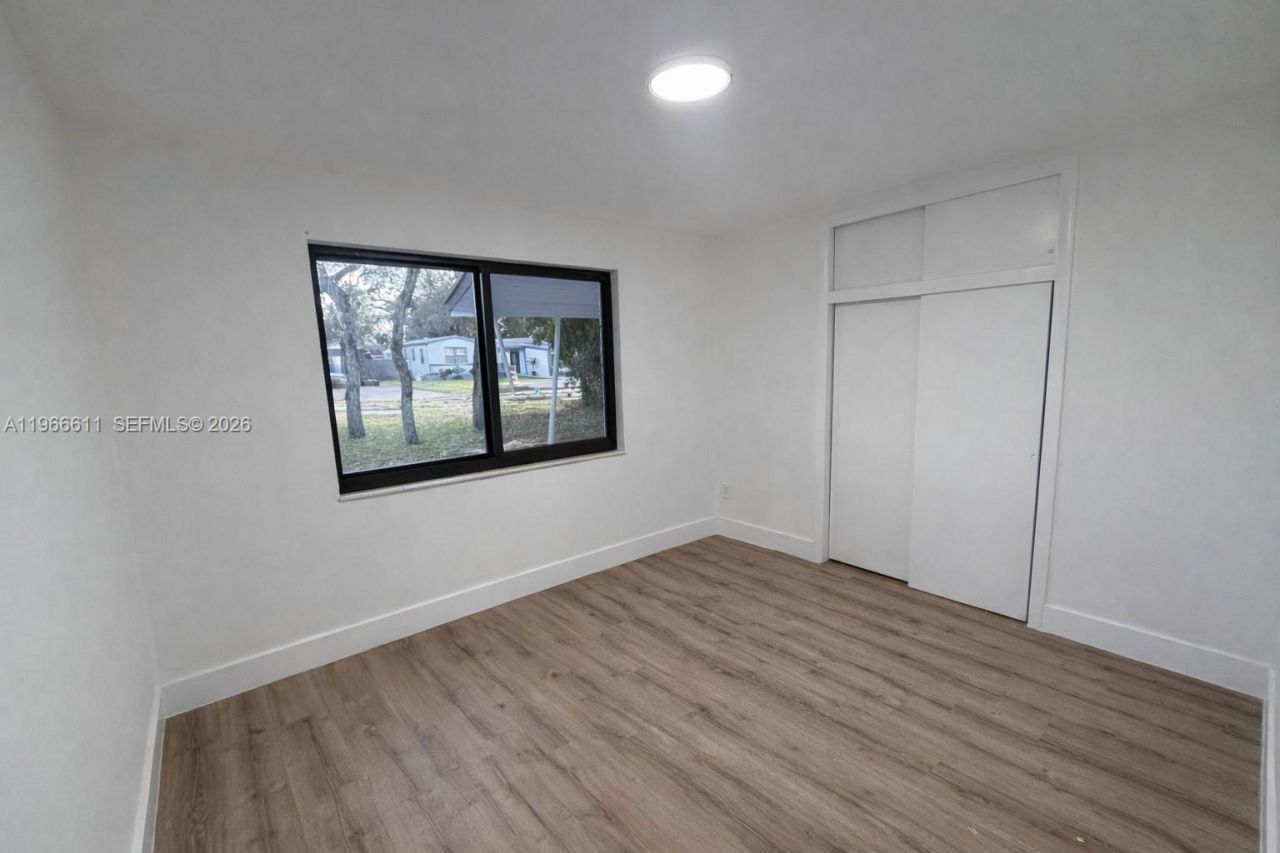 6849 SW 12th St, Pembroke Pines, FL 33023 Photo