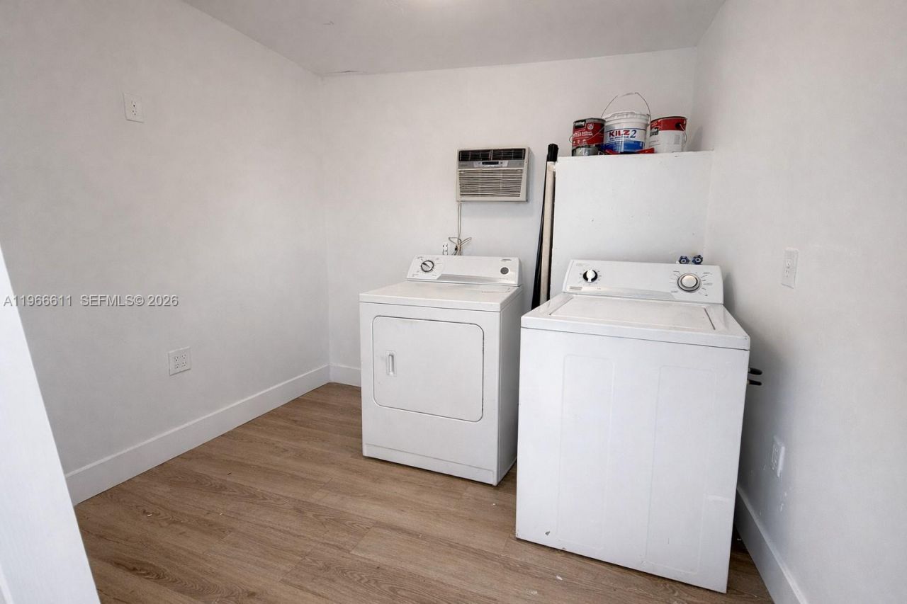 6849 SW 12th St, Pembroke Pines, FL 33023 Photo